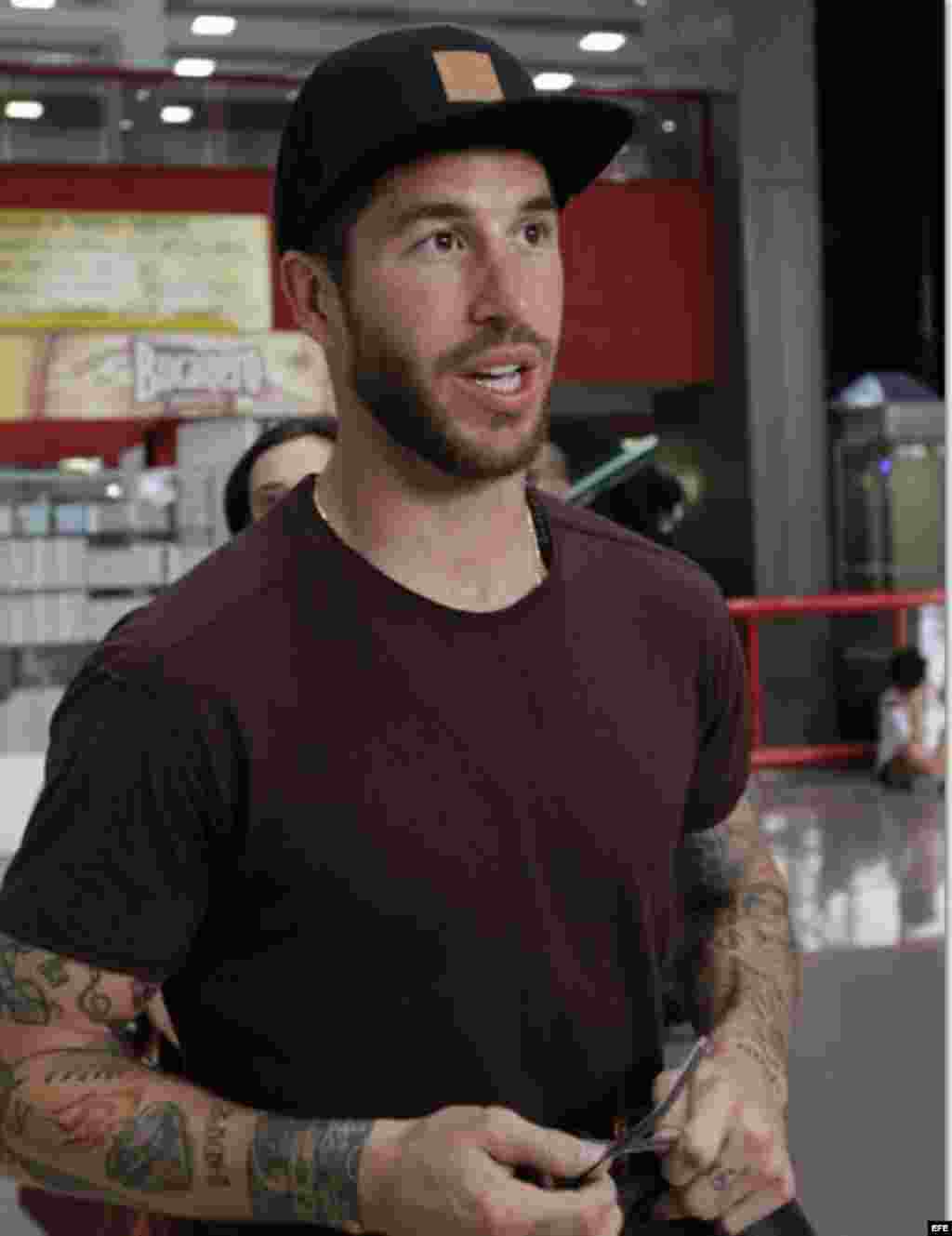 Sergio Ramos visita Cuba por primera vez. Acompaña al Comité español de la Unicef que se encuentra en la capital cubana para "intercambiar sobre el trabajo y las relaciones entre ambas instancias".